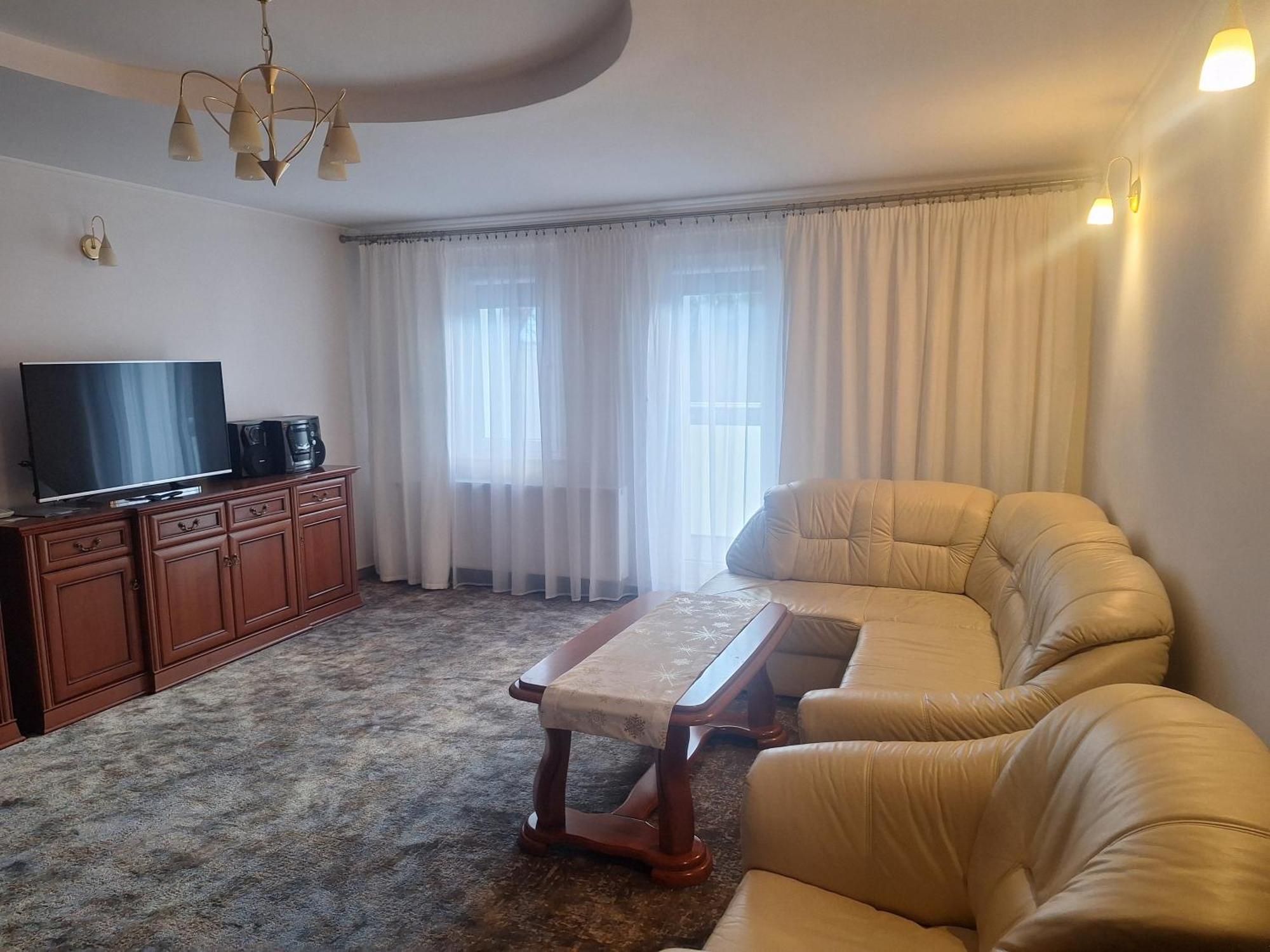 Hotel W Dobieszkowie Стрикув Екстер'єр фото